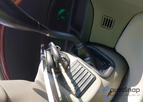 2000 Cadillac Deville Standard z USA, uszkodzony, nr VIN 1G6KD54Y3YU253802